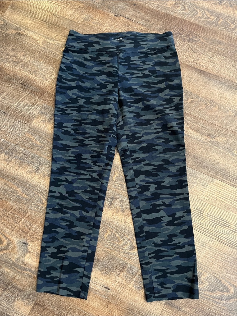 Counterparts women’s Camo stretch ankle pants in Green, blue & Black
